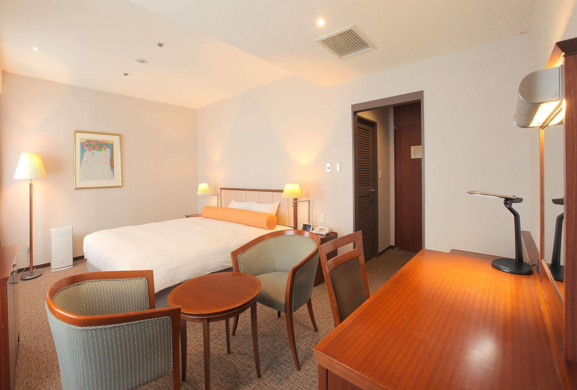 Odakyu Station Hotel Hon-Acugi Kültér fotó