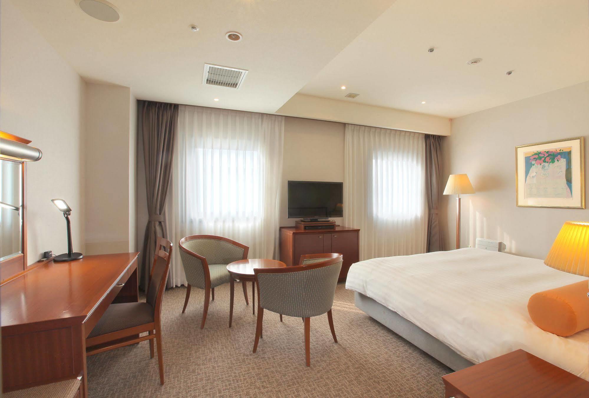 Odakyu Station Hotel Hon-Acugi Kültér fotó
